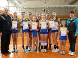 Новокаховская команда стала призером межобластного турнира по волейболу