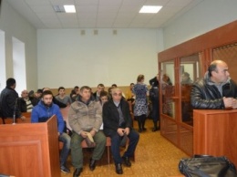 Краматорские полицейские продолжают поддерживать Рамиля Гейдарова во время судебных заседаний