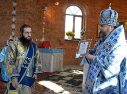 В Кривом Роге священники коленопреклоненно молились за мир в Украине (ФОТО)
