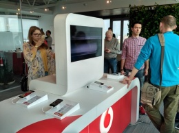 Vodafone начал продажу брендированных смартфонов