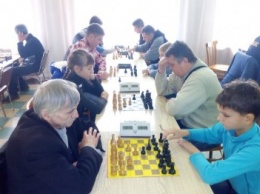 В Славянске прошли соревнования по быстрым шахматам