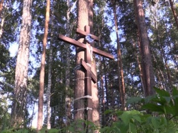 В Екатеринбурге на могиле семьи Романовых неизвестные сломали крест