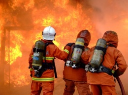 МЧС проверяет сообщение о пожаре в роддоме на северо-западе столицы