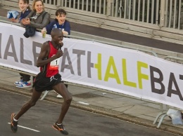 Кенийский атлет Эдвин Кипто победил в марафоне по улицам Бейрута