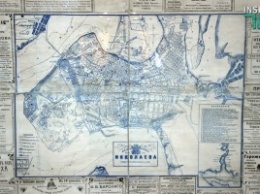 «Город на карте»: в краеведческом музее открылась выставка картографии Николаева и области