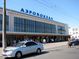 В аэропорт Одессы возьмут работать молодых людей модельной внешности - Саакашвили