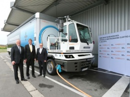 BMW тестирует 40-тонный грузовик на электрической тяге