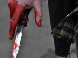 В Днепродзержинске мужчина выяснил отношения с соседом с помощью ножа