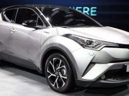 Toyota начала производство кроссовера C-HR нового поколения
