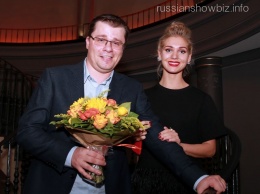 Гарик Харламов приревновал Асмус к победителю «Танцев»