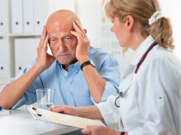 Медики назвали первые симптомы болезни Альцгеймера