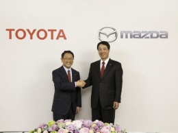 На автомобильный рынок электрокаров выходят Toyota и Mazda