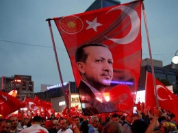 В Брюсселе сторонники Эрдогана вышли на массовое шествие