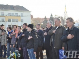 Общественное вече ко Дню Достоинства и Свободы состоялось в Ужгороде