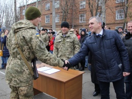 В Николаеве 150 военных моряков присягнули на верность Украинскому народу