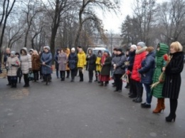 В Доброполье почтили память жертв Голодомора