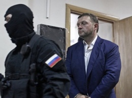 Песков: Сделка с Белых за показания против Навального является "уткой"