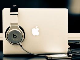 Троян Speake(a)r превращает подключенные к Mac и PC наушники в микрофон для удаленной записи разговоров