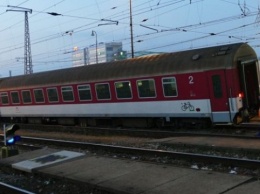 В Словакии пассажирский поезд сошел с рельс