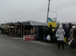 Настроения фронтового Донбасса: нам уже все равно уже какой флаг