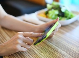 Смартфоны Samsung измеряют уровень жира в организме