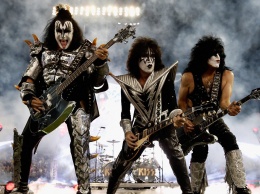 Группа Kiss в 2017 году начнет с Москвы тур по Европе