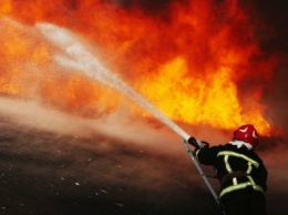 Пожар на складе в Буче: есть пострадавшие