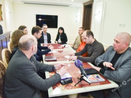 Круглый стол, посвященный взаимодействию СМИ и властей, провели в Одессе