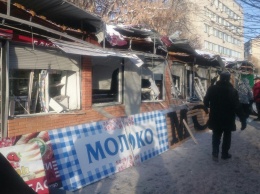 В Киеве возле метро разгромили рынок (фото)