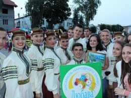 Танцевальный ансамбль криворожского пединститута был отмечен на международном фестивале «Жемчужина Черемоша»