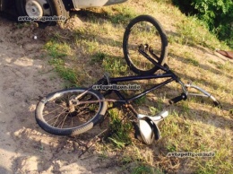 ДТП на Луганщине: мотоциклист совершил наезд на велосипедиста и скрылся. ФОТО