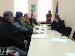 К управлению юстиции в Кропивницком активисты принесли тыкву