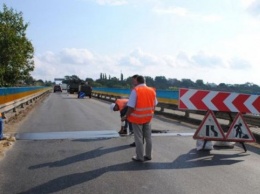 Трассу "Одесса-Рени" перекрыли: ремонтируют мост