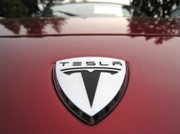 Ряд важных анонсов, относительно новой модели Roadster сделала Tesla