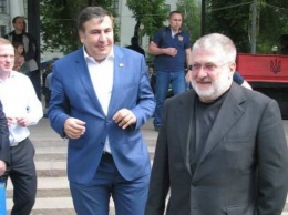 Саакашвили рассказал, что Коломойский предлагал ему взятку