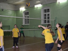 Cтудентки БГПУ определи сильнейших в турнире по волейболу