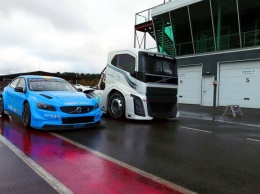 2400-сильный грузовик Volvo померился силами в гонках с раллийным S60 Polestar TC1