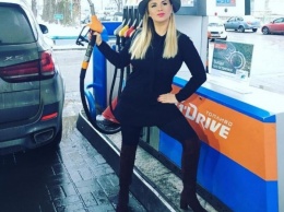 Анна Семенович облилась бензином с ног до головы