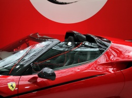 Компания Ferrari выпустила эксклюзивный суперкар