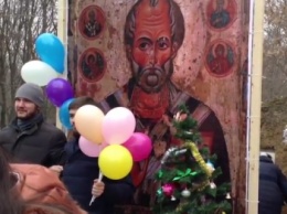 В одесском парке появилась огромная икона Святого Николая (ВИДЕО)