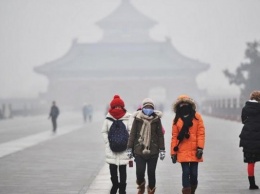 В аэропорту Пекина вследствие смога отменили свыше 180 рейсов