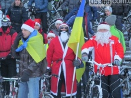 В Кременчуге "Деды Морозы" проедутся по улицам города на велосипедах