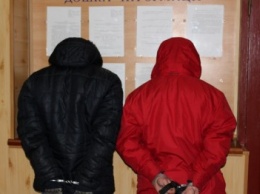 Гоп-стоп: на Намыве в Николаеве два подростка угрожали расправой ножом ребенку (ФОТО)