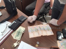 СБУ задержала двух чиновников-взяточников киевской ГАИ
