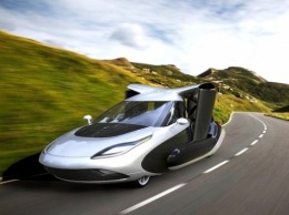 Terrafugia показала новый дизайн летающего автомобиля (видео)
