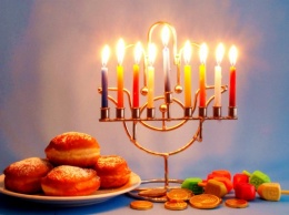 Иудеи всего мира отмечают праздник Хануки