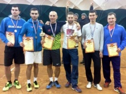 Ялтинско-симферопольская пара стала сильнейшей в Крымской теннисной лиге