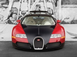 Bugatti Veyron с серийным номером "001" выставят на аукцион