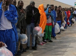 Мигранты из Африки взяли штурмом границы испанского анклава, не обошлось без жертв