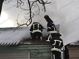 В Бердянске сгорел магазин секонд-хенда (+видео)
